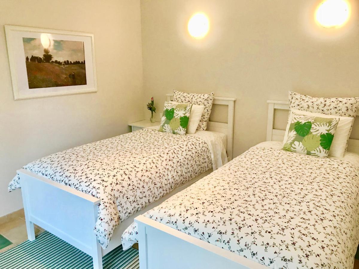 Sans Souci Bed And Breakfast Luxe Heated Pool And Restaurant Luzillé 외부 사진