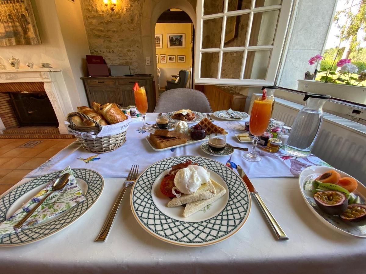 Sans Souci Bed And Breakfast Luxe Heated Pool And Restaurant Luzillé 외부 사진