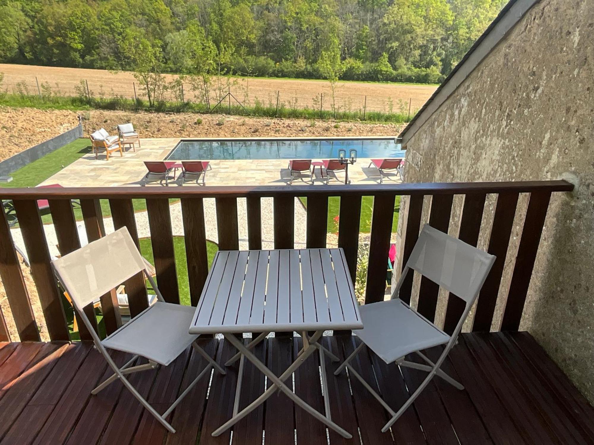 Sans Souci Bed And Breakfast Luxe Heated Pool And Restaurant Luzillé 외부 사진
